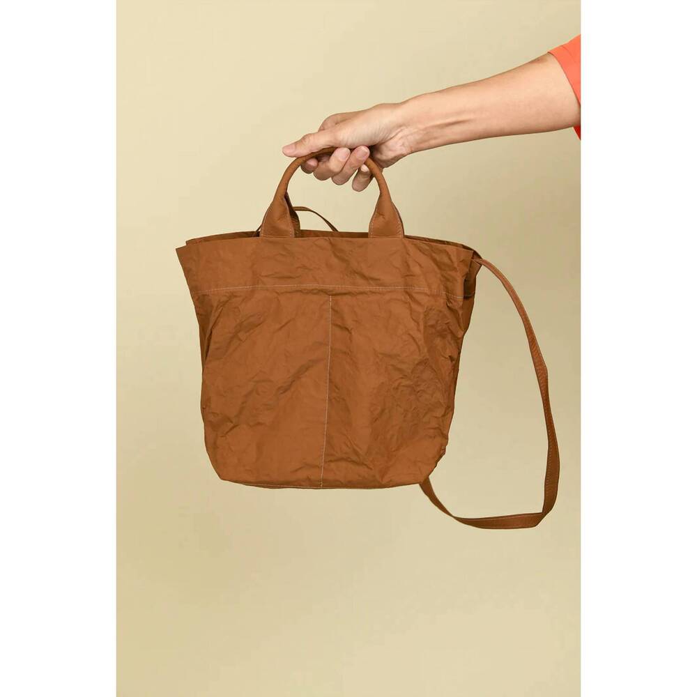 NEW ZILLA women's nylon dado bag in cannella